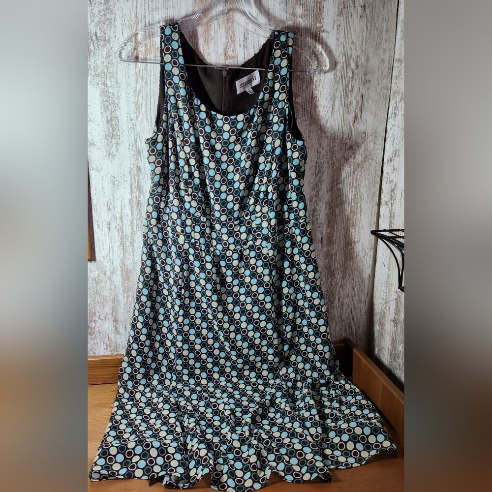 Studio I Black and Blue Circle Pattern Midi Dress